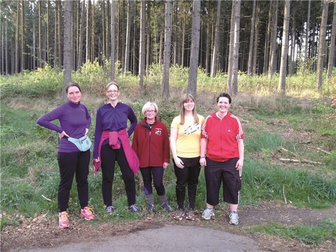 Die Mitarbeitern der Verbandsgemeinde Puderbach treffen sich zum gemeinsamen Betriebssport. privat
