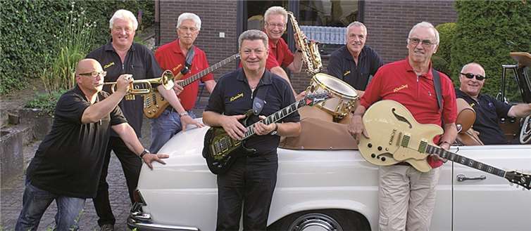 Die Mitglieder der Band „Wutzdog“ (v.l.n.r.): Günther Ax, Ewald Doll, Peter Pauly , Josef Schmitz, Theo Simon, Dieter Rosenbaum, Arno Weber, Hermann Wiemer. privat