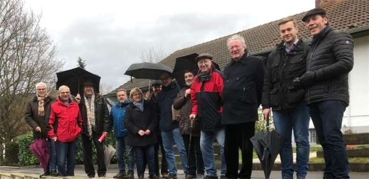 Die Mitglieder der CDU - Fraktion informierten sich vor Ort.CDU