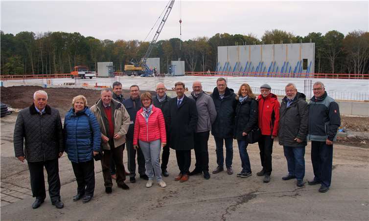 Die Mitglieder der CDU-Kreistagsfraktion im Abfallwirtschaftszentrum des Kreises Ahrweiler in Nierderzissen. privat
