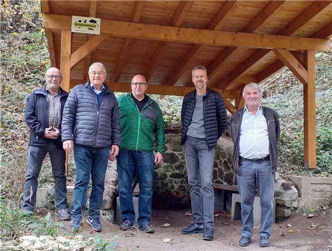 Die Mitglieder der FWG haben die Tiermotive auf dem Teilstück des Pirschweges erneuert. Foto: privat