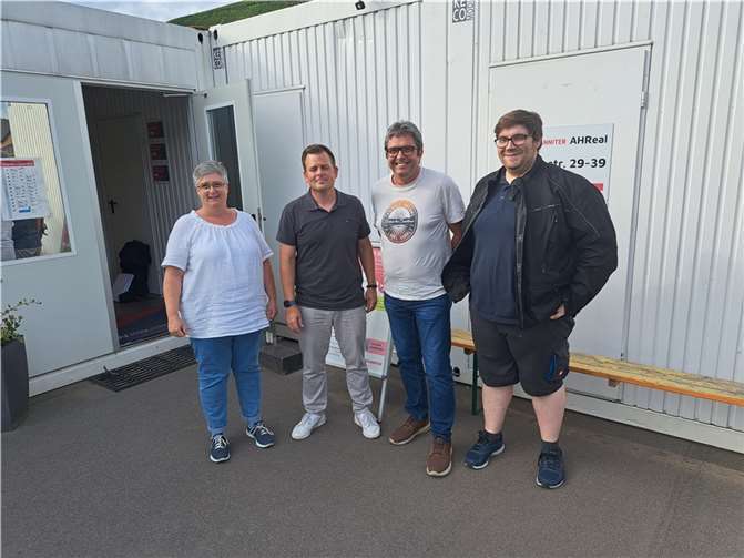 Die Mitglieder der FWG im Gespräch.  Foto: privat