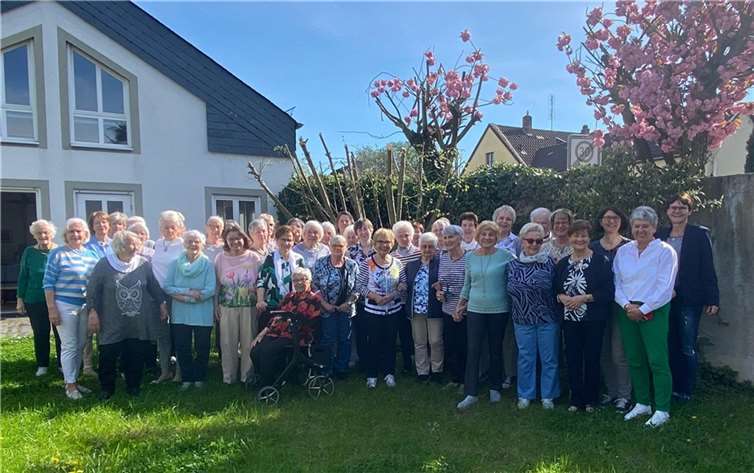Die Mitglieder der Frauengemeinschaft St. Marien in Bad Breisig trafen sich zu ihrem traditionellen Osterfrühstück. Foto: privat