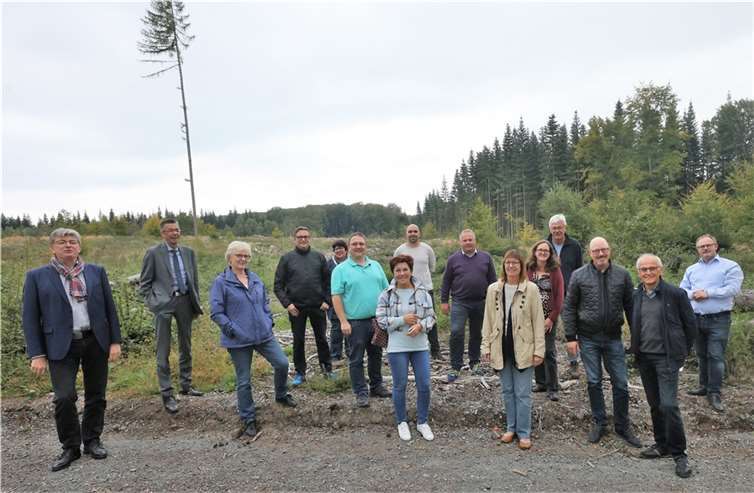 Die Mitglieder der Papaya-Koalition im Neuwieder Wald. Foto: privat