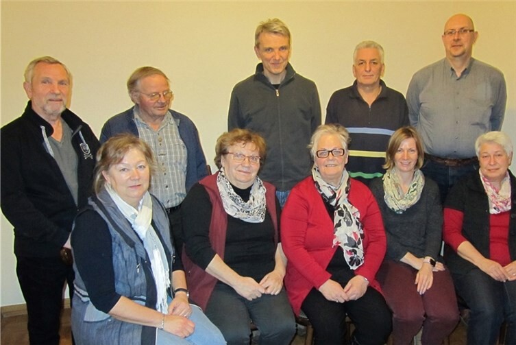 Die Mitglieder der Theatergruppe blicken mit Spannung auf die Premiere ihres neuen Stückes. privat