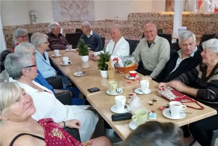 Die Mitglieder der Wassergymnastikgruppe verbrachten ein geselligen Tag. privat