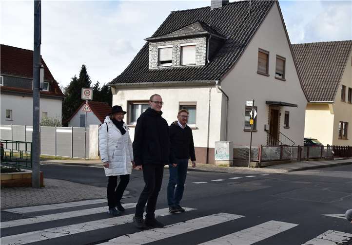 Die Mitglieder des CDU-Ortsverbands Kripp (v. l.) Andrea Georgi, Patrick Georgi, Heinz-Peter Hammer, Sebastian Schmickler, Melanie Schmickler und Lucas Preusser informierten sich vor Ort über die noch anstehenden Aufgaben im Treidelort. Foto: privat