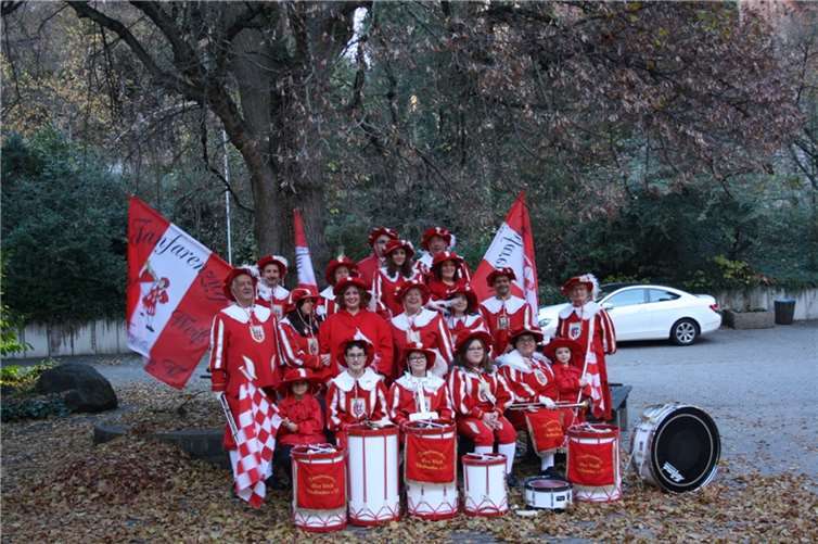 Die Mitglieder des Fanfarenzugs freuen sich, dass es wieder los geht. Foto: privat