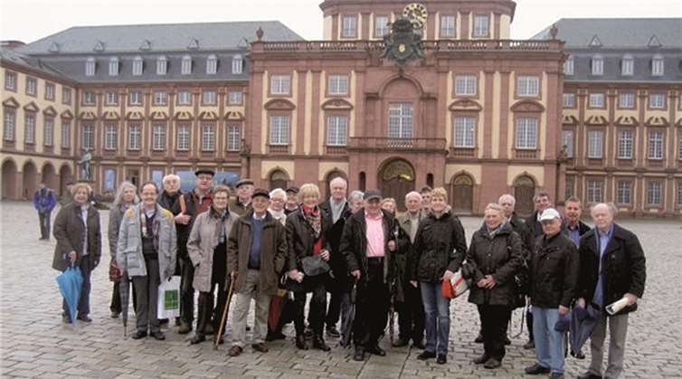Die Mitglieder des Historischen Vereins Andernach setzten sich mit dem Geschlecht der Wittelsbacher auseinander.  Privat
