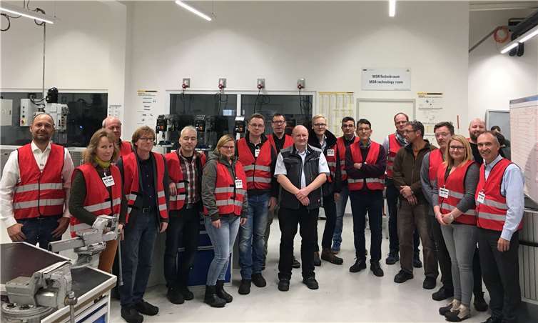 Die Mitglieder des IHK-Arbeitskreises Metall- und Elektroberufe zu Besuch bei der GKN Sinter Metals Components GmbH in Bonn-Mehlem. IHK Koblenz