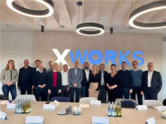 Die Mitglieder des IHK-Regionalbeirats Neuwied trafen sich Mitte November zu ihrer Herbstsitzung.  Foto: IHK