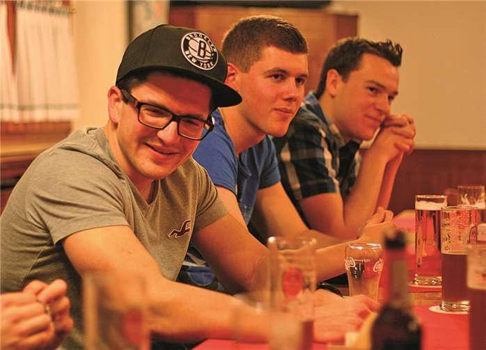 Die Mitglieder des Junggesellenvereins auf der gelungenen Weihnachtsfeier. privat