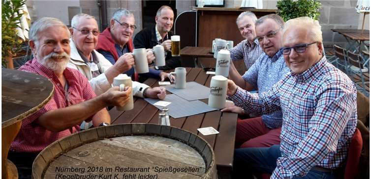 Die Mitglieder des Kegelclubs bei einem Ausflug nach Nürnberg (Kegelbruder Kurt K. fehlt). Foto: privat