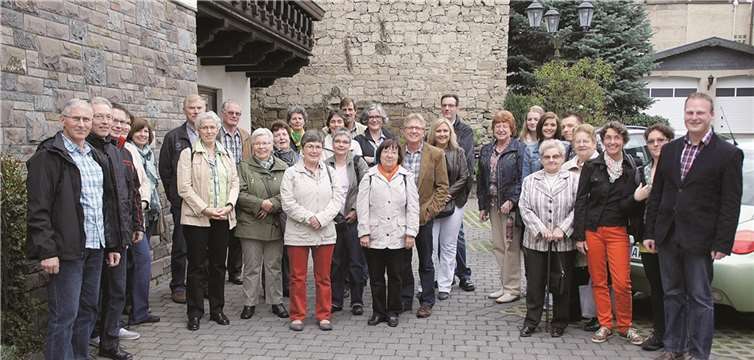 Die Mitglieder des Kirchenchors „Cäcilia“ aus Weibern hatte viel Spaß bei Ihrem Besuch im Hänneschen-Theater. Privat