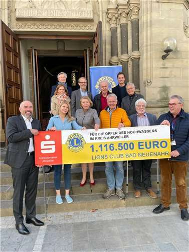 Die Mitglieder des Lions Club Bad Neuenahr haben Spenden von über 1 Mio. Euro an die Opfer des Hochwasser verteilt. Foto: privat