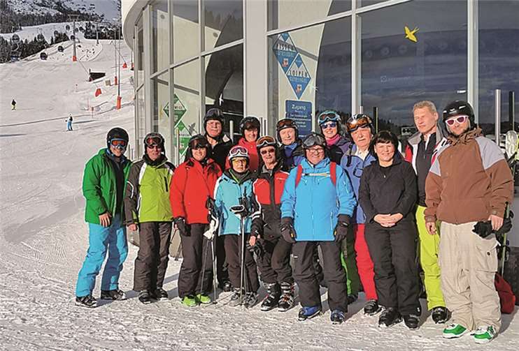 Die Mitglieder des Mayener Skivereins genossen die Sonne und den Schnee. privat