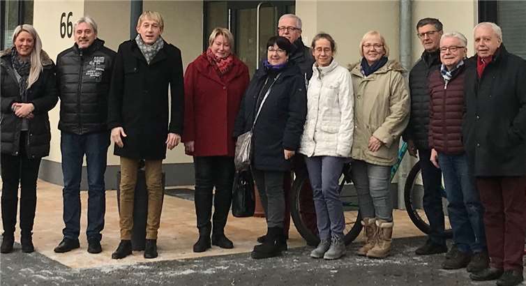 Die Mitglieder des SPD-Stadtverbandes, tauschten sich vor Ort mit der Leiterin der Kindertagesstätte Löwenzahn, Frau Heike-Neumann-Dittrich, über die aktuelle Situation junger Familien mit Kindern aus.Foto: privat