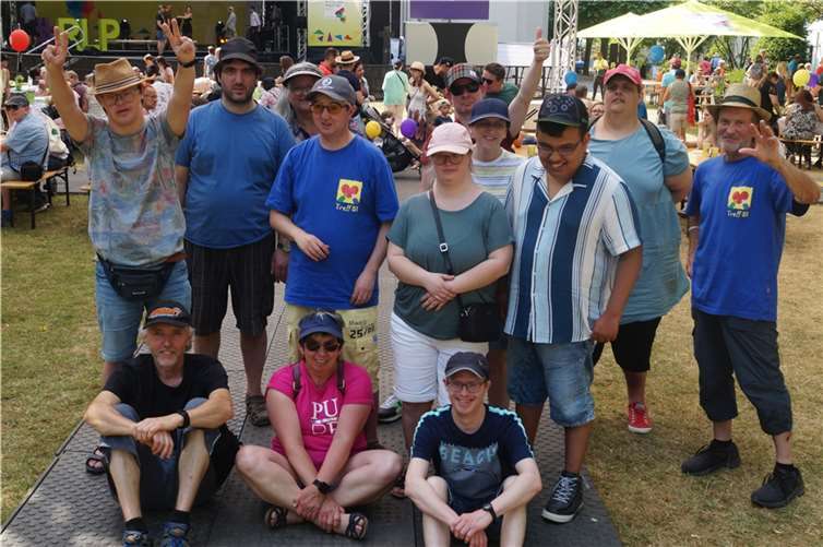 Die Mitglieder des „Treff 81“ beim RLP-Tag in Bad Ems.  Foto: Treff 81/privat