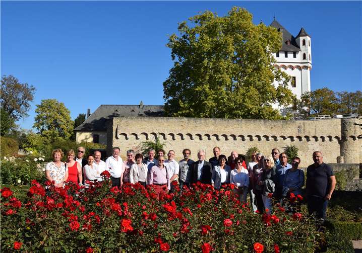 Die Mitglieder des Vereins der Rosenfreunde Löhndorf besuchten Eltville.  Rosenfreunde Löhndorf