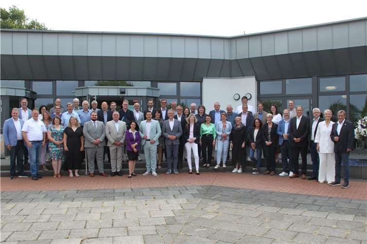 Die Mitglieder des neu gewählten Westerwälder Kreistages nahmen in der konstituierenden Sitzung ihre Arbeit auf.  Foto: Kreisverwaltung / Carolin Faller