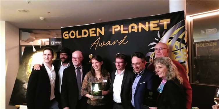 Die Mitglieder erhalten den Unternehmeraward.Foto: Freie Bürgerliste der Gesamtstadt Remagen ( FBL ) e.V.