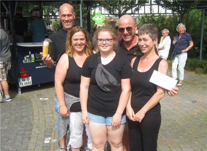 Die Mitglieder erhielten einen Gutschein für ein 10-Liter-Fass Kölsch.