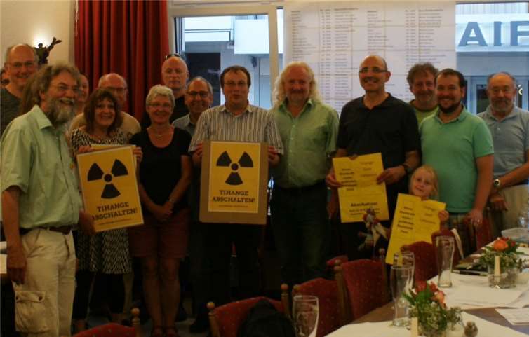 Die Mitglieder sind sich einig: Tinhange soll abgeschaltet werden. privat