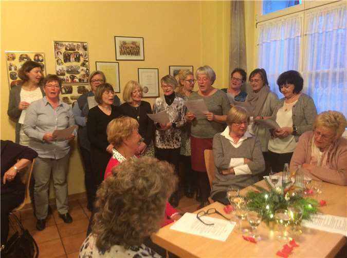 Die Mitglieder und ihre Gäste verbrachten einen unterhaltsamen Nachmittag. privat