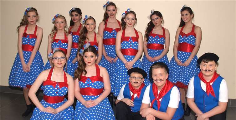 Die Mittelgarde der KuK Bendorf 1930 vor ihrem „Showtanz Paris“. US