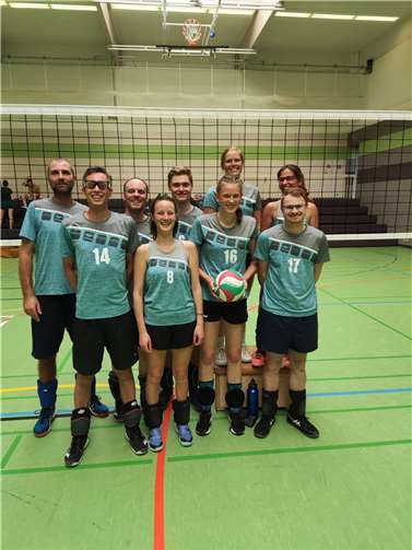 Die Mixed-Volleyballer aus Remagen. Quelle: TV Remagen