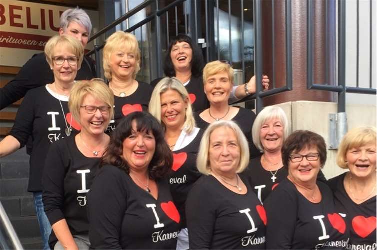 Die Möhnen aus Rieden während ihrer Tour in Cochem.privat