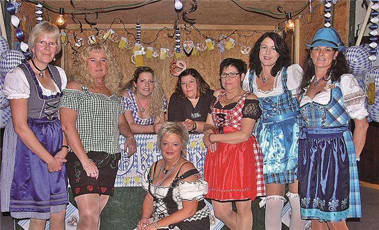 Die Möhnen veranstalteten am Samstag ein großartiges Oktoberfest.RÜ