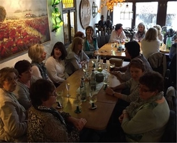 Die Möhnen verbrachten einen schönen Abend in Burgen. Privat