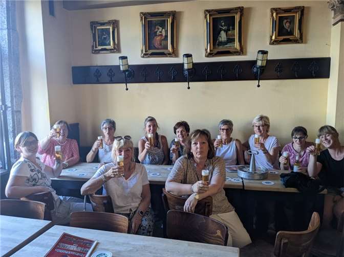 Die Mokkakännchen Verscheid bei ihrer Möhnentour.  Foto: privat