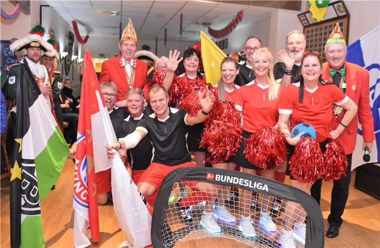 Die „Mollypopps“ aus Merzbach hatte sich bei ihrer Darbietung dem Thema Fußball angenommen.