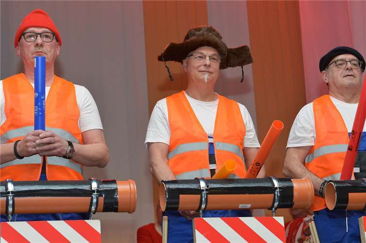 Die Moosköpp als Vallerer Bauhof-Orchester.