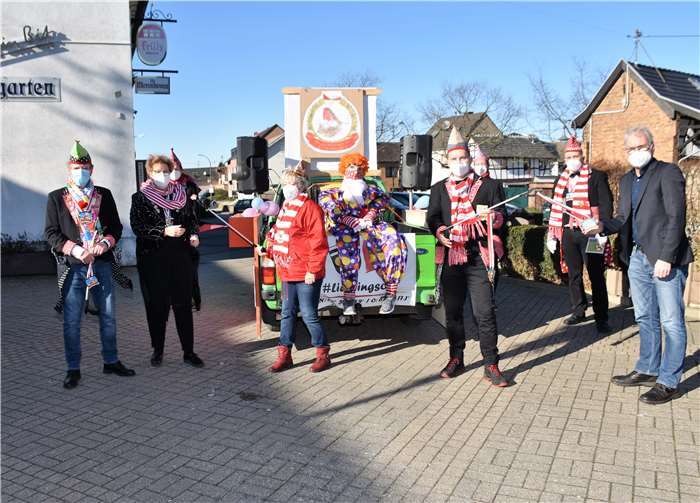 Die Morenhovener Karnevalisten stehen in den Startlöchern für ihren Umzug.Foto: EICH