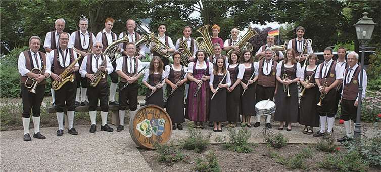Die Mosella-Musikanten laden herzlich zur 5. Alten Kirmes und zu Blasmusik, Stimmung, Tanz und Tobola ein.privat