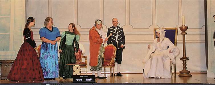 Die Mülheimer Märchenspieler proben schon fleißig für ihren Auftritt. privat