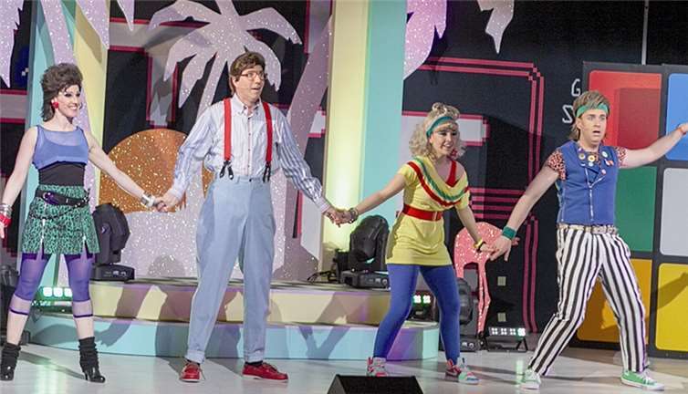 Die Musical-Revue „99 Luftballons“ brachte die 1980 er Jahre zurück in die Stadthalle Rheinbach. VJ