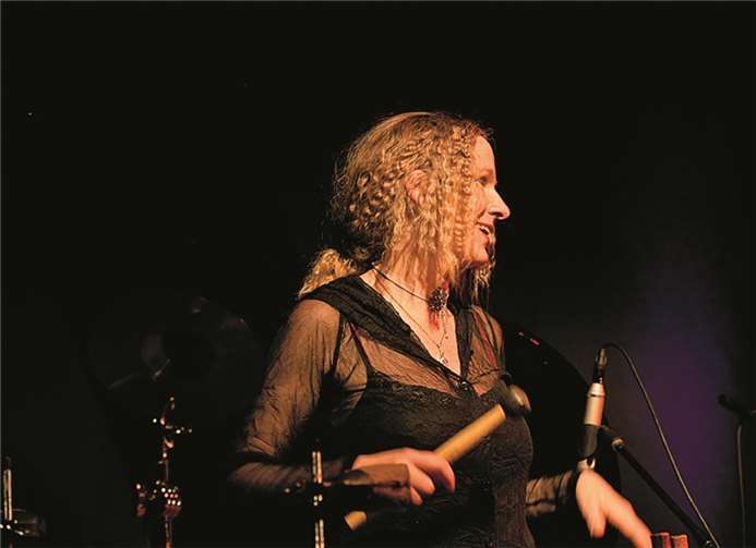 Die Musikerin Stephanie Troscheit wird am 6. Dezember ein ganz besonderes Konzert, das auch für die Kleinsten gedacht ist, geben.Privat