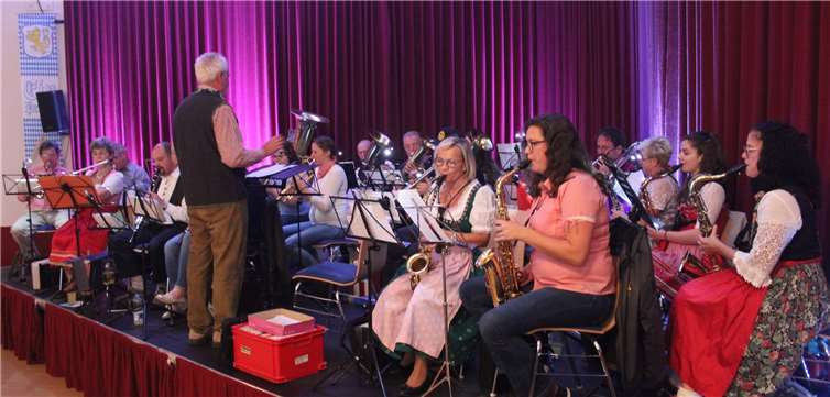 Die Musikfreunde Lantershofen sorgten für perfekte Live-Musik.