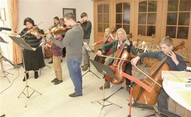 Die Musikschüler brachten verschiedene Stücke zu Gehör. privat