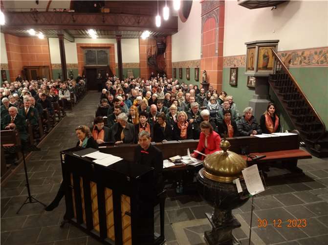 Die Musikvereine von Kobern-Gondorf vereinten sich für den guten Zweck. Quelle: Förderverein St. Lubentius Kobern