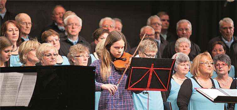 Die Nachwuchsgeigerin Vera Merziger beeindruckte das Publikum mit Stücken von Ludwig van Beethoven und Edward Elgar.