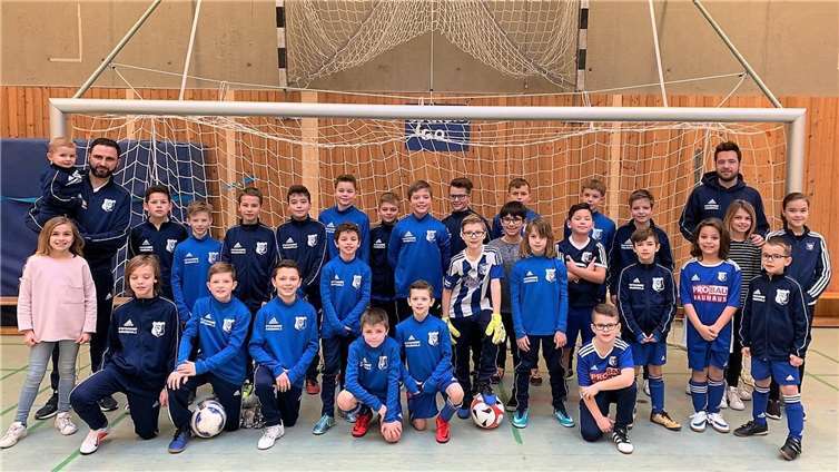 Die Nachwuchskicker des FC Andernach und ihre Fans freuen sich auf die anstehende Feldrunde.Foto: privat