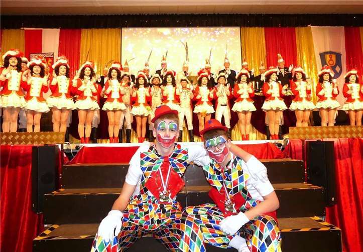 Die Narrhalla der Cochemer Karnevalsgesellschaft wurde einmal mehr zum närrischen Tollhaus. Fotos: TE