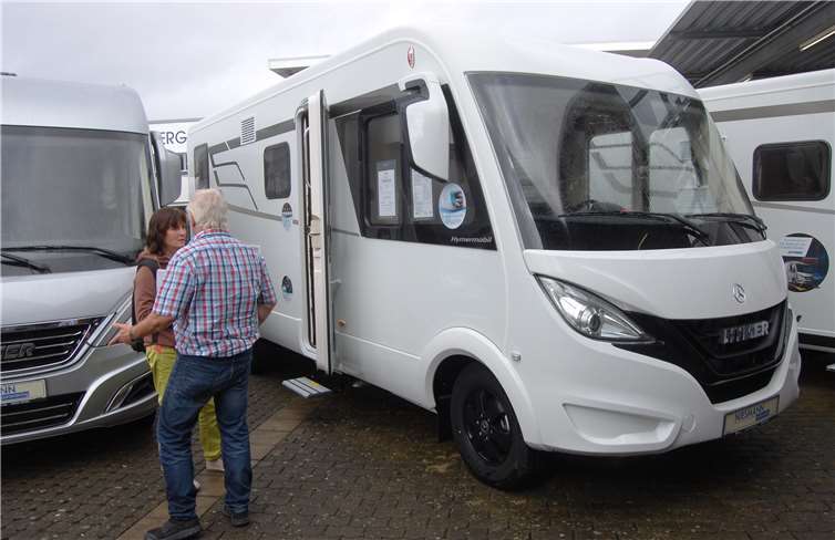 Die Neuheiten der Messe waren zu bestaunen, auch die aktuelle Mietflotte stand zur Besichtigung bereit.SK