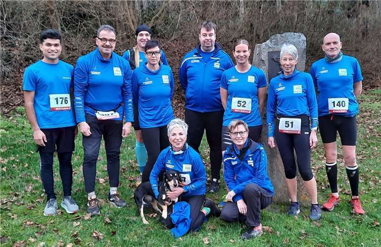 Die Neujahrsläufer der LG Laacher See vor dem Start in Ochtendung.  Fotos: privat