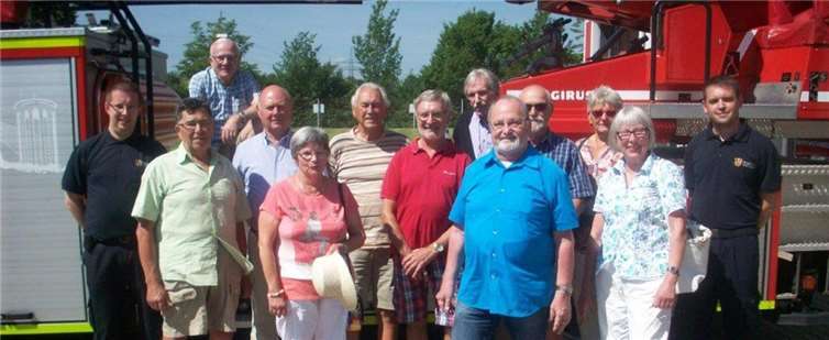 Die Neuwieder Feuerwehr ist gut organisiert und kann rasch zur Hilfe ausrücken. Dieses Fazit zogen Senioren, die der Wehr einen Besuch abstatteten. privat